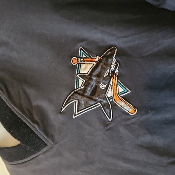 NHL San Jose Sharks Pullover - Picture 2 of 13